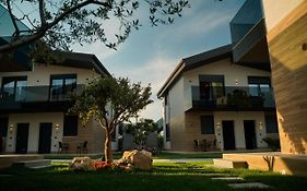 Lej & Laj Residence